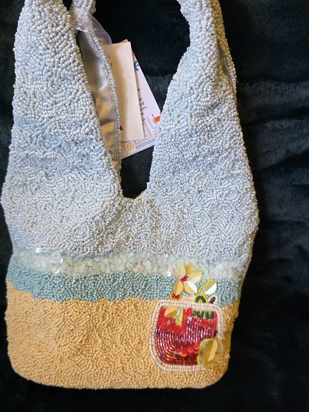 Woman At The Beach Beaded Bag. - Picture 2 of 3